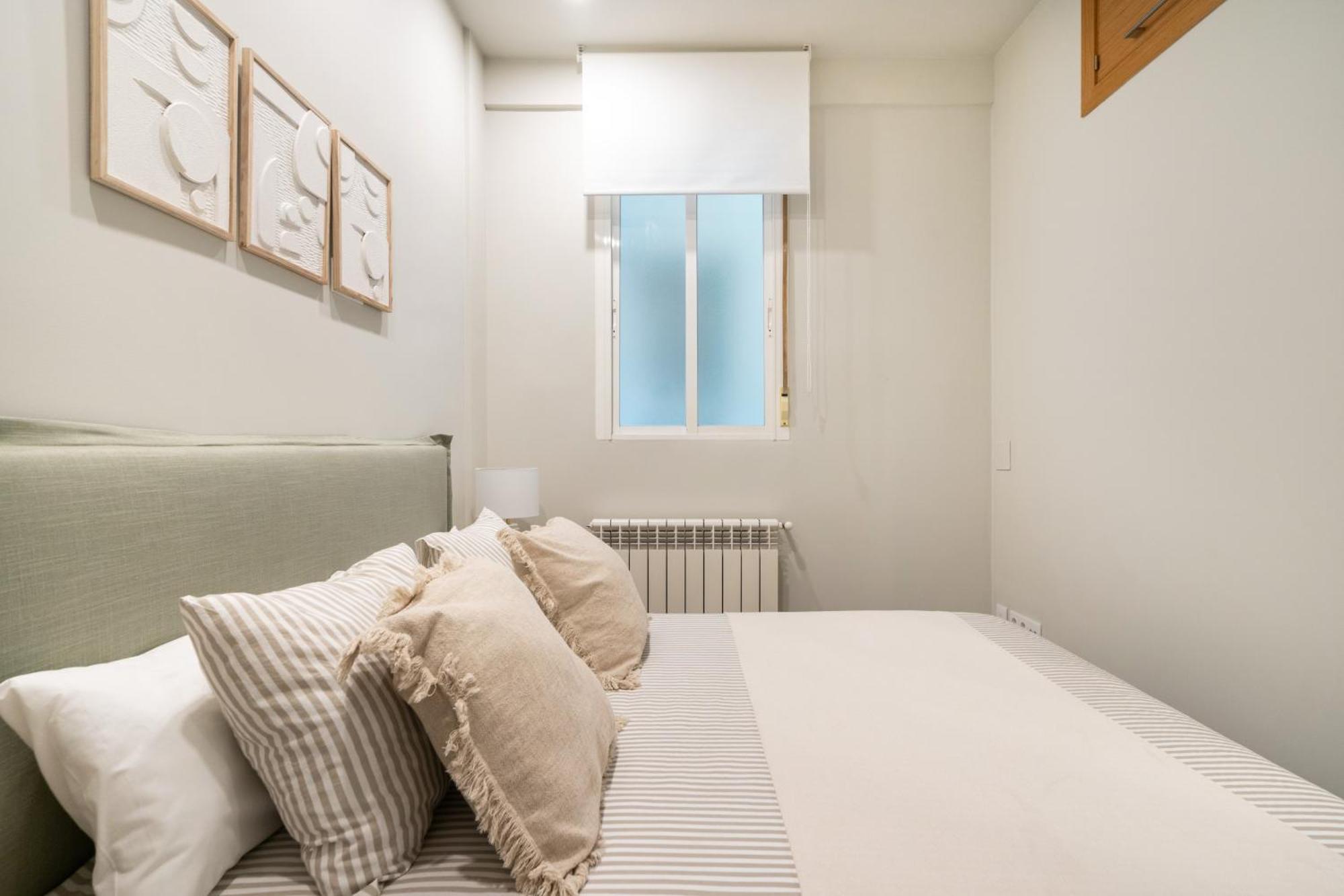 Apartamento Reformado En Metro Ibiza Alquiler Temporal Madrid Exterior photo
