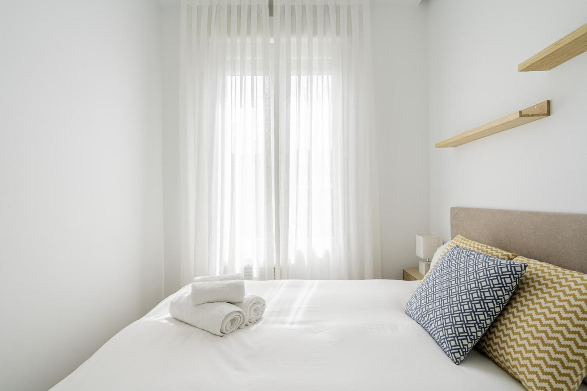 Apartamento Reformado En Metro Ibiza Alquiler Temporal Madrid Exterior photo