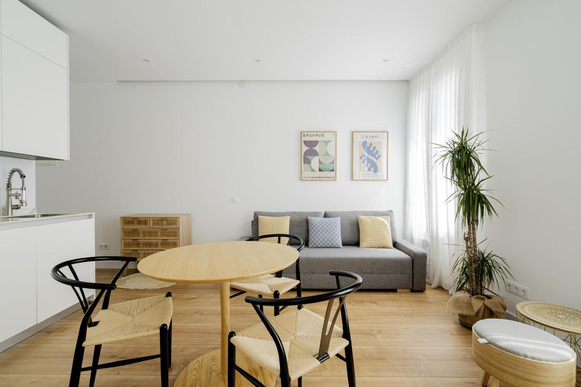 Apartamento Reformado En Metro Ibiza Alquiler Temporal Madrid Exterior photo